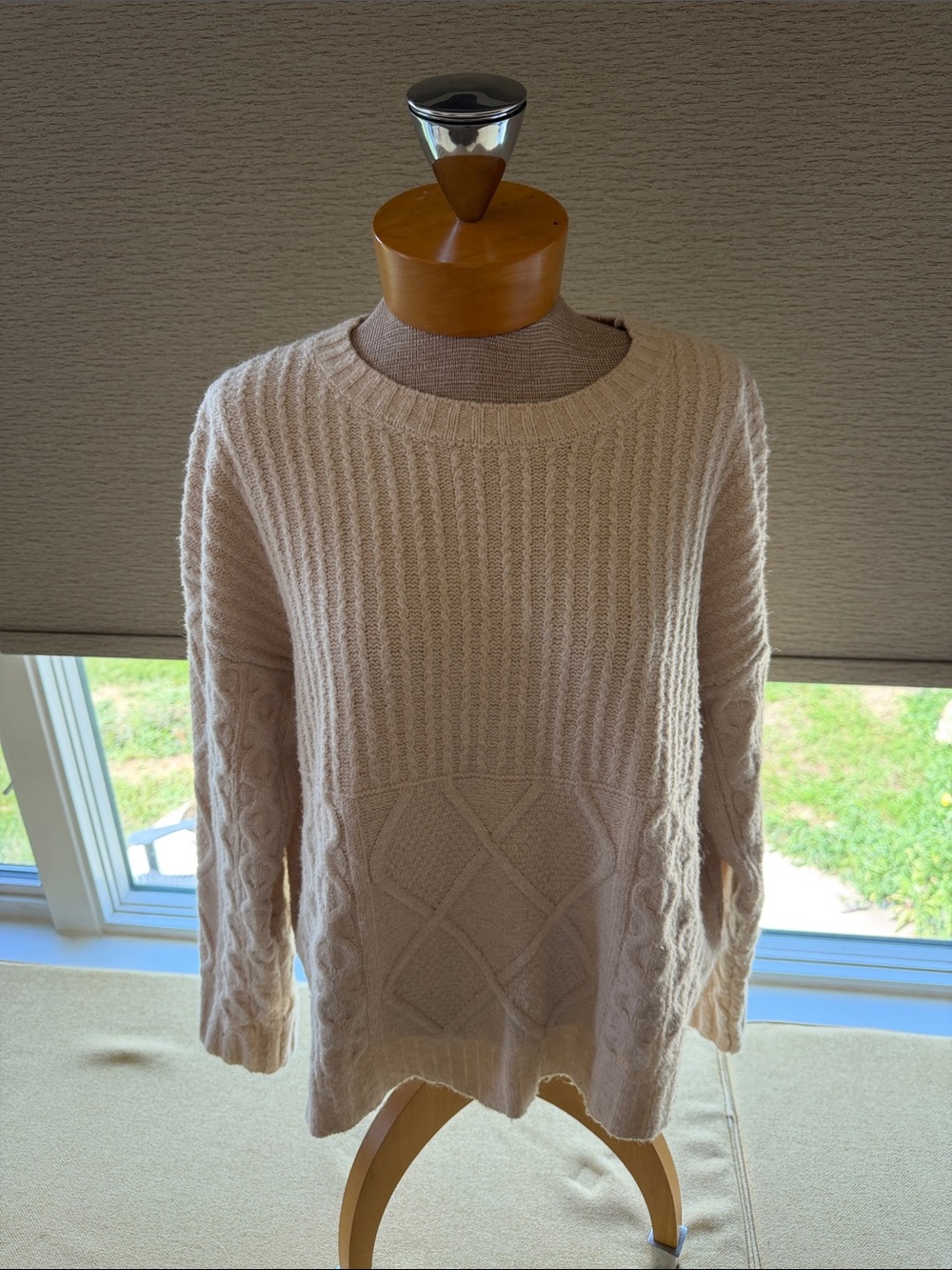 ESQUALO Cream Cable Knit Crewneck Sweater